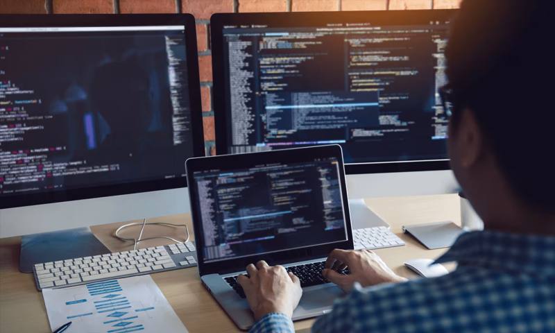 数据科学选型:R与Python如何赋能沐川县网站建设?